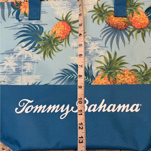 Tommy Bahama Large Tote Bag - Picture 4 of 6